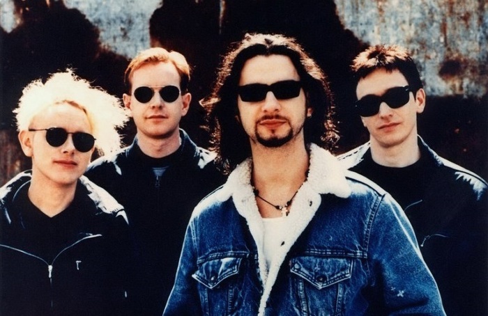  Текст і переклад пісні Personal Jesus від виконавців Depeche Mode